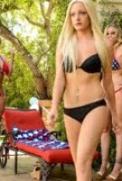 Jordi’ye Saldıran MILF’ler