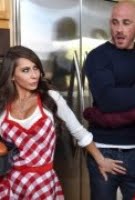 Johnny Sins, Müstakbel Annesini Dolduruyor